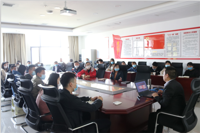 市发投集团举行公文写作实战培训