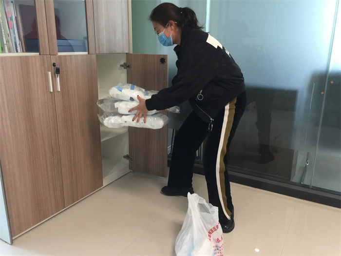 让奉献闪耀在平凡岗位上 ——市发投集团2020年度特别贡献奖获得者事迹分享