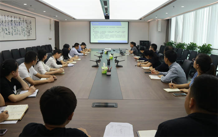 市发投集团举行不良资产清收法律实务培训